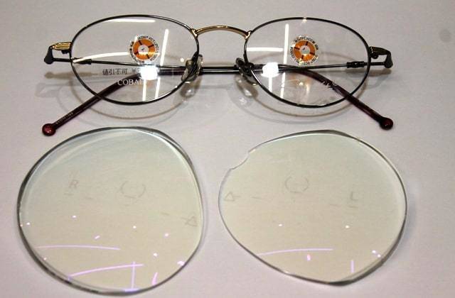 バセドウ病眼症眼窩減圧術後の眼鏡用レンズとフレーム